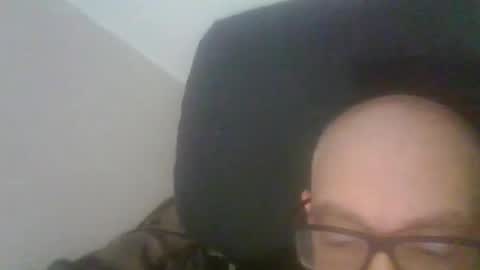 Snapshot of markkellyhamilton99 chatting on February 27, 11:48 pm mark online show from February 27, 11:48 pm