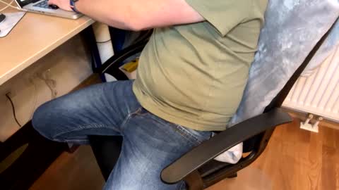 Snapshot of markus1987graz chatting on March 4, 10:46 am markus1987graz online show from March 4, 10:46 am