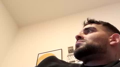 markusdewlin93 online show from April 17, 7:17 pm