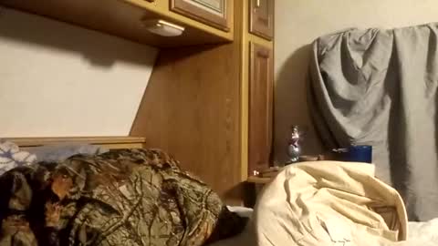 markymark101825061 online show from December 18, 5:13 am