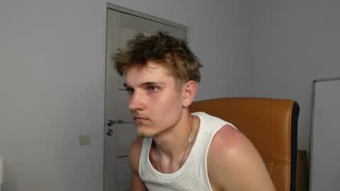 Snapshot of markymark_k chatting on June 7, 6:33 pm Marky mark online show from June 7, 6:33 pm