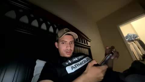 Snapshot of marlonnolascotabora15 chatting on April 23, 12:56 am marlonnolascotabora15 online show from April 23, 12:56 am