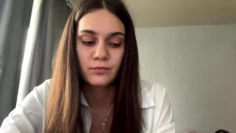 Mary online show from May 14, 3:08 pm