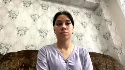 Snapshot of marquittamelia chatting on November 18, 5:45 am Giulia online show from November 18, 5:45 am