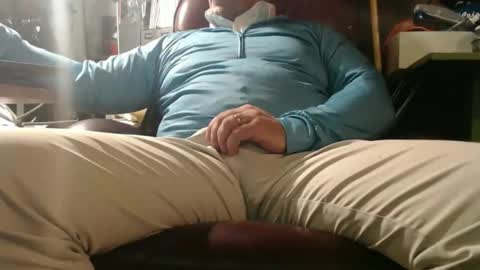 Snapshot of marrieddad19751975 chatting on October 23, 2:22 am only fans marrieddad19751975 online show from October 23, 2:22 am