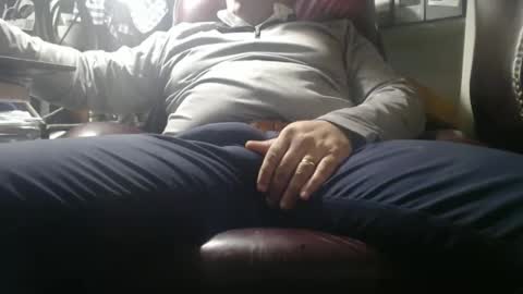 Snapshot of marrieddad19751975 chatting on November 29, 1:30 am only fans marrieddad19751975 online show from November 29, 1:30 am