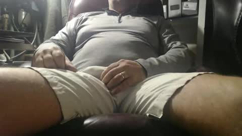 only fans marrieddad19751975 online show from April 2, 7:06 am