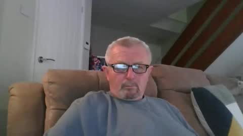 Snapshot of marrrrc chatting on October 8, 12:14 pm marrrrc online show from October 8, 12:14 pm