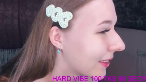 Hey guys Im MaryLets be friendsThis is my first stream online show from April 6, 4:46 am