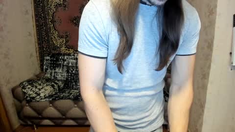 Snapshot of marryplz chatting on February 1, 5:49 am Alan online show from February 1, 5:49 am