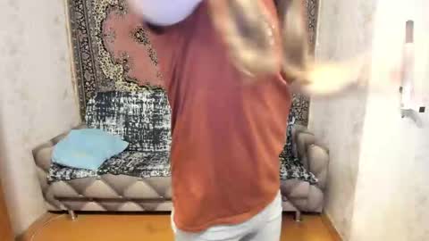 Snapshot of marryplz chatting on February 26, 9:53 am Alan online show from February 26, 9:53 am