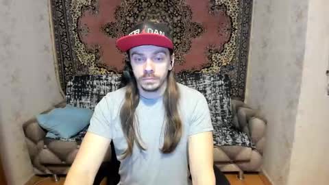 Snapshot of marryplz chatting on March 1, 8:10 pm Alan online show from March 1, 8:10 pm