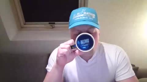 Snapshot of mars0481 chatting on February 13, 6:27 pm mars0481 online show from February 13, 6:27 pm