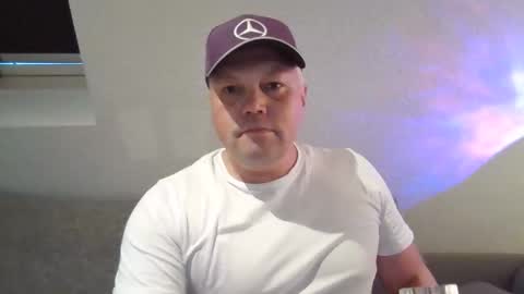 Snapshot of mars0481 chatting on September 10, 7:30 am mars0481 online show from September 10, 7:30 am