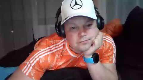 Snapshot of mars0481 chatting on September 16, 1:28 am mars0481 online show from September 16, 1:28 am