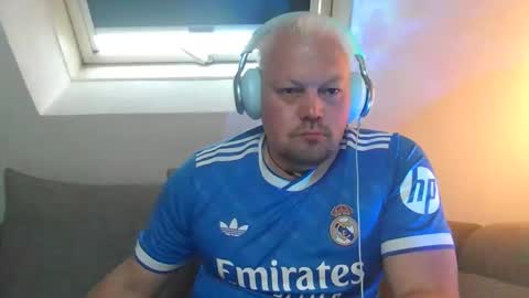 mars0481 online show from April 13, 11:37 am