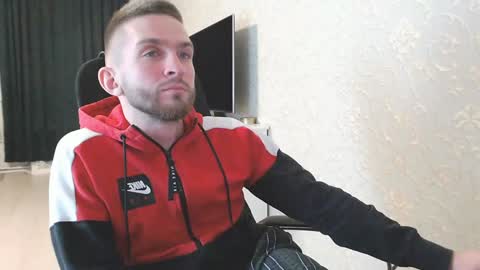 Snapshot of marselle_looker chatting on January 17, 5:32 am Marselle online show from January 17, 5:32 am