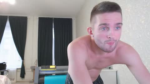 Snapshot of marselle_looker chatting on January 24, 11:04 am Marselle online show from January 24, 11:04 am