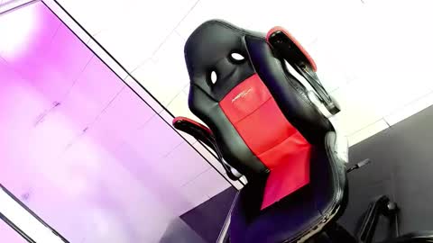 Snapshot of marshall_xxx_ chatting on November 12, 11:10 am Marshall online show from November 12, 11:10 am