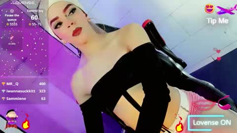 Snapshot of marshall_xxx_ chatting on November 19, 11:21 am Marshall online show from November 19, 11:21 am