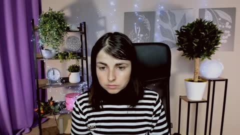 martaedams online show from April 7, 6:14 am