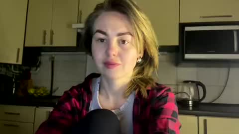 Marta online show from April 9, 9:31 pm