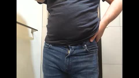 Snapshot of marti697 chatting on March 6, 8:37 pm marti697 online show from March 6, 8:37 pm