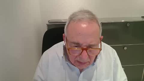 martin_1947 online show from January 10, 8:32 pm