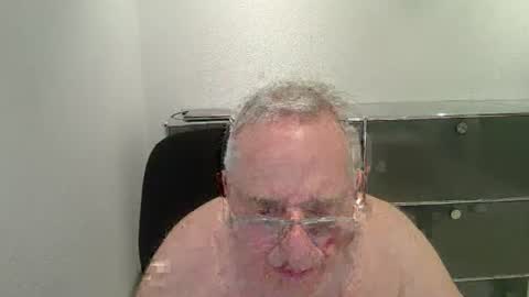 martin_1947 online show from July 17, 10:58 pm