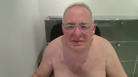 martin_1947 online show from July 24, 9:24 pm
