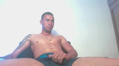 Snapshot of martin_smith20 chatting on November 8, 11:03 pm martin_smith20 online show from November 8, 11:03 pm