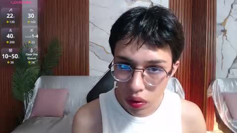 Snapshot of martin_tay chatting on July 9, 7:07 pm martin_tay online show from July 9, 7:07 pm