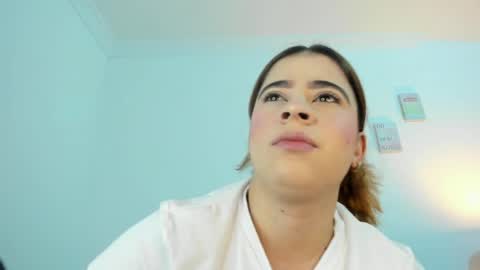 C A R O L I N A  online show from March 30, 10:49 am