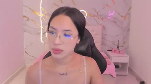   online show from February 12, 12:33 pm