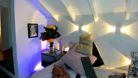 martina mIIler online show from February 28, 12:28 pm