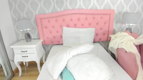Snapshot of martina_rivera_ chatting on December 24, 3:05 pm Martina online show from December 24, 3:05 pm