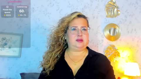 Martina Caicedo online show from April 15, 10:55 am