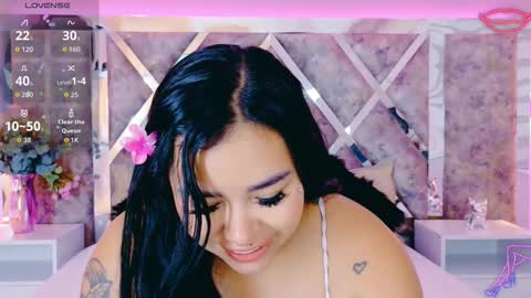 Snapshot of martinagarcia__ chatting on October 16, 8:21 pm Martina Garcia online show from October 16, 8:21 pm