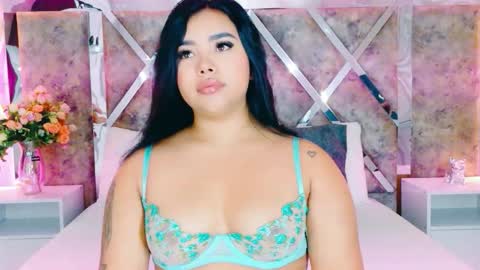 Snapshot of martinagarcia__ chatting on October 20, 6:30 pm Martina Garcia online show from October 20, 6:30 pm