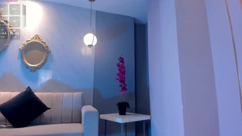 Snapshot of martinnabonnet chatting on January 23, 4:15 pm Martinna Bonnet online show from January 23, 4:15 pm