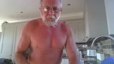 martinrgbxxxx online show from July 8, 9:03 am