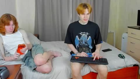 martintw_17 online show from March 14, 5:35 am