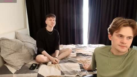 martintw_17 online show from April 13, 5:24 am