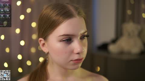 Snapshot of mary_hope_u chatting on December 22, 9:22 am Mary online show from December 22, 9:22 am