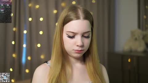 Snapshot of mary_hope_u chatting on January 12, 7:11 am Mary online show from January 12, 7:11 am