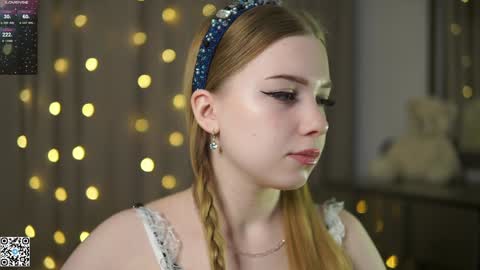 Snapshot of mary_hope_u chatting on January 16, 6:03 am Mary online show from January 16, 6:03 am