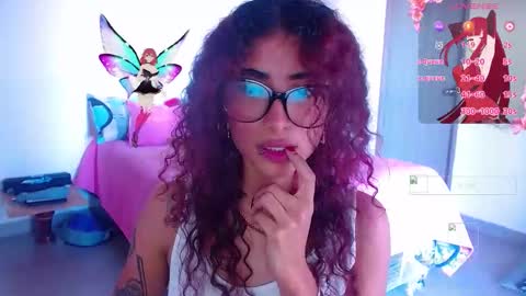 Snapshot of mary_jane1_ chatting on November 20, 1:44 pm mary online show from November 20, 1:44 pm