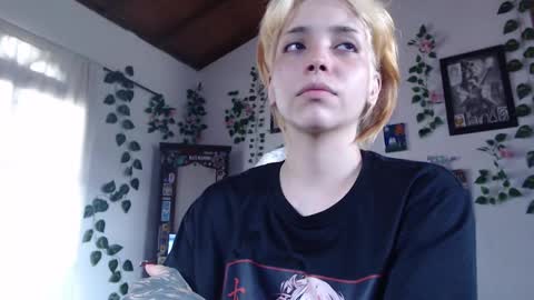                      100   online show from February 10, 7:49 pm