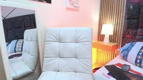 mary_luckaysha online show from March 27, 7:13 pm