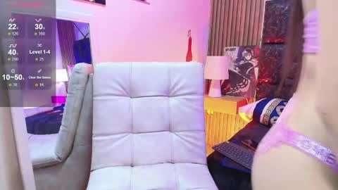 Snapshot of mary_luckaysha chatting on April 27, 6:06 pm mary_luckaysha online show from April 27, 6:06 pm
